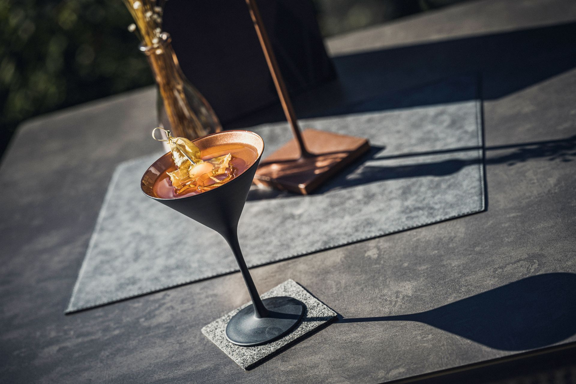 Drinks auf der Sonnen-Terrasse im Hotel Bergkristall Hippach